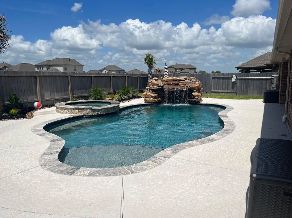 Freeform Pools project 11 by Aquatic Pools TX